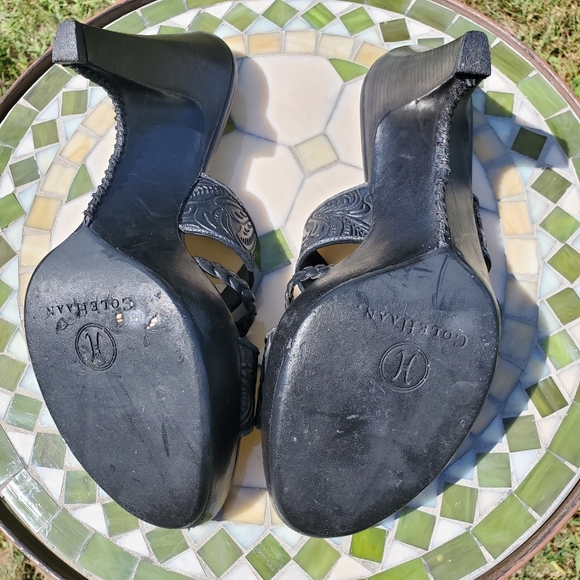 Cole Haan black tooled leather slide sandals mules US women’s size 8 - Picture 13 of 13